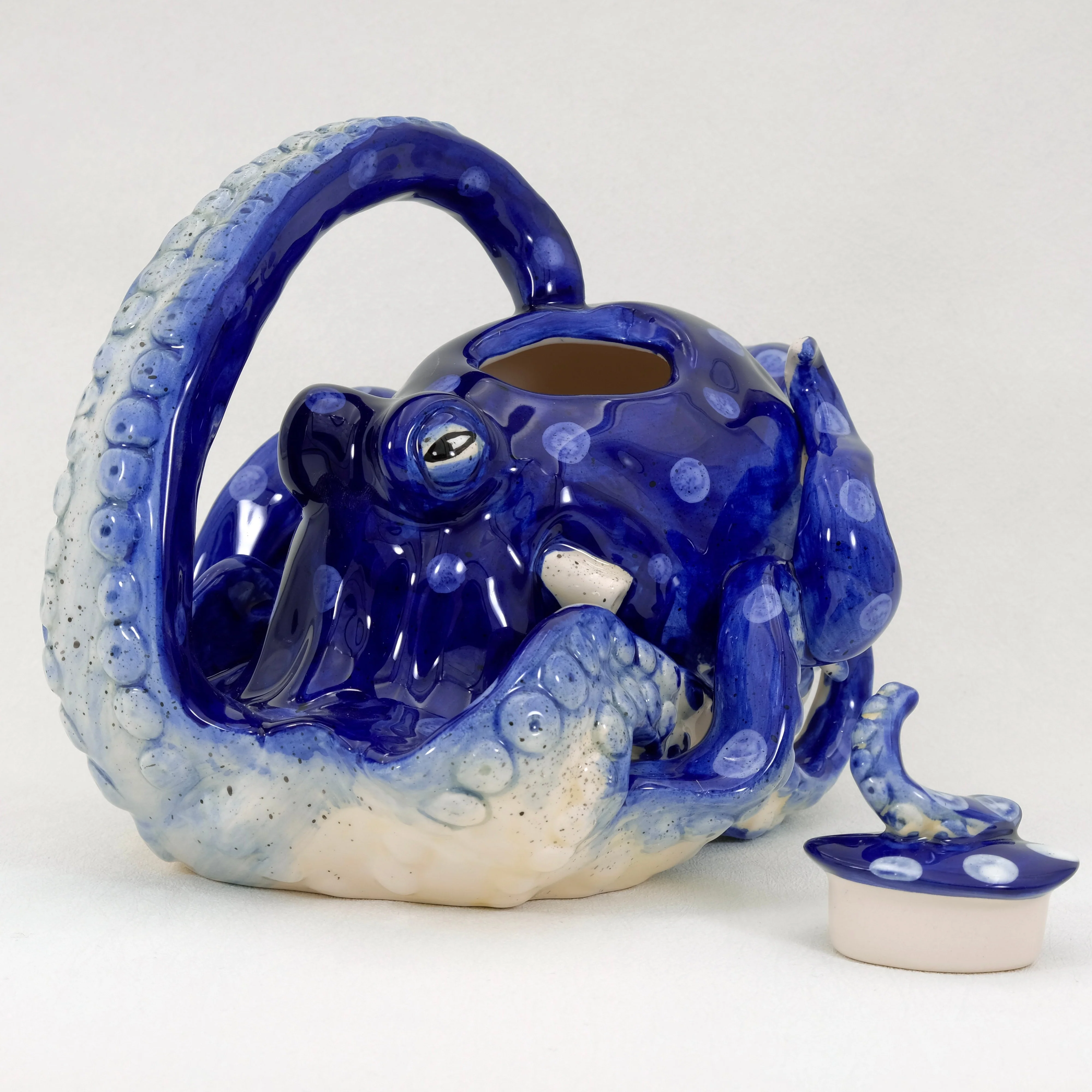 BLUE OCTOPUS TEAPOT - Image 3