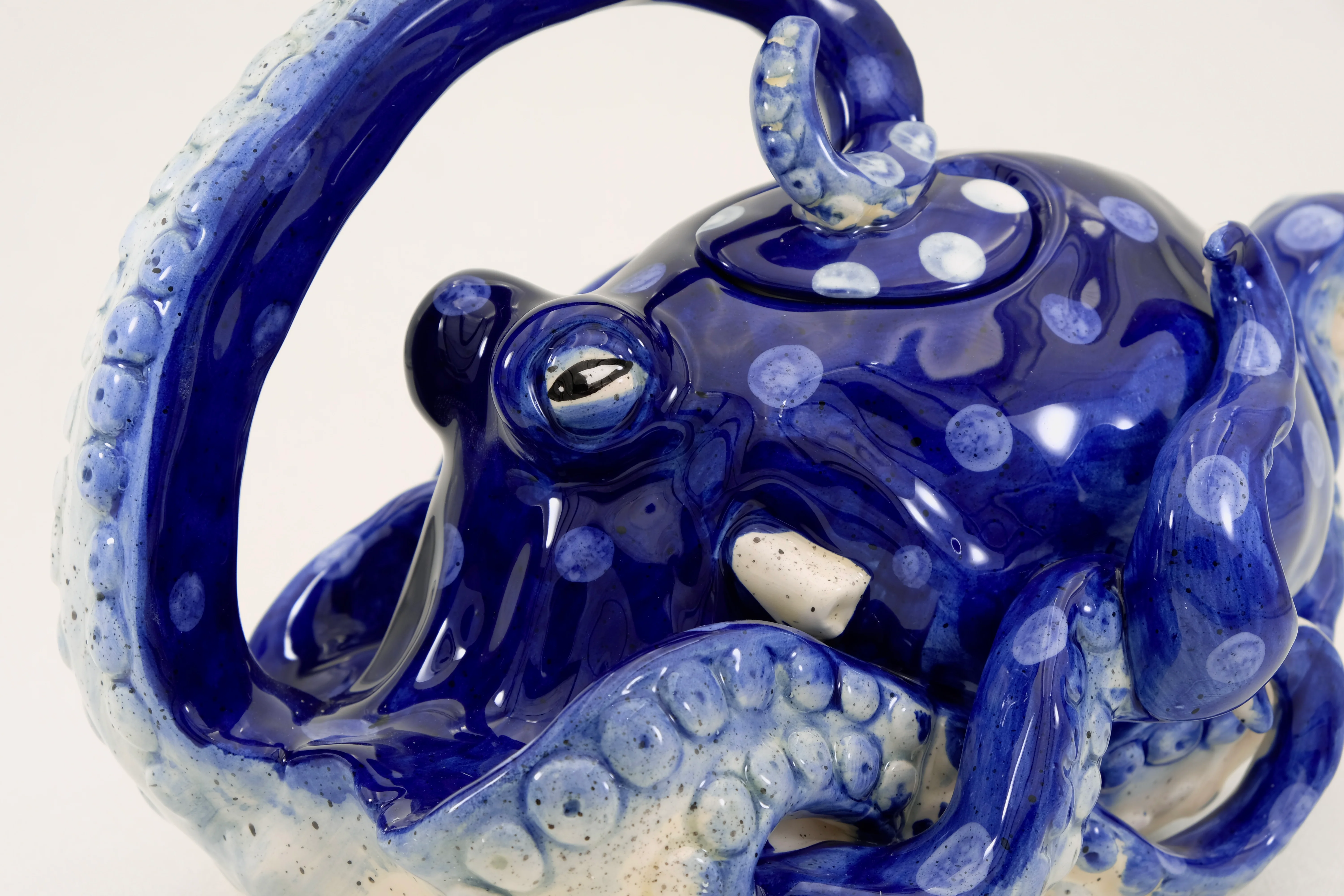 BLUE OCTOPUS TEAPOT - Image 4