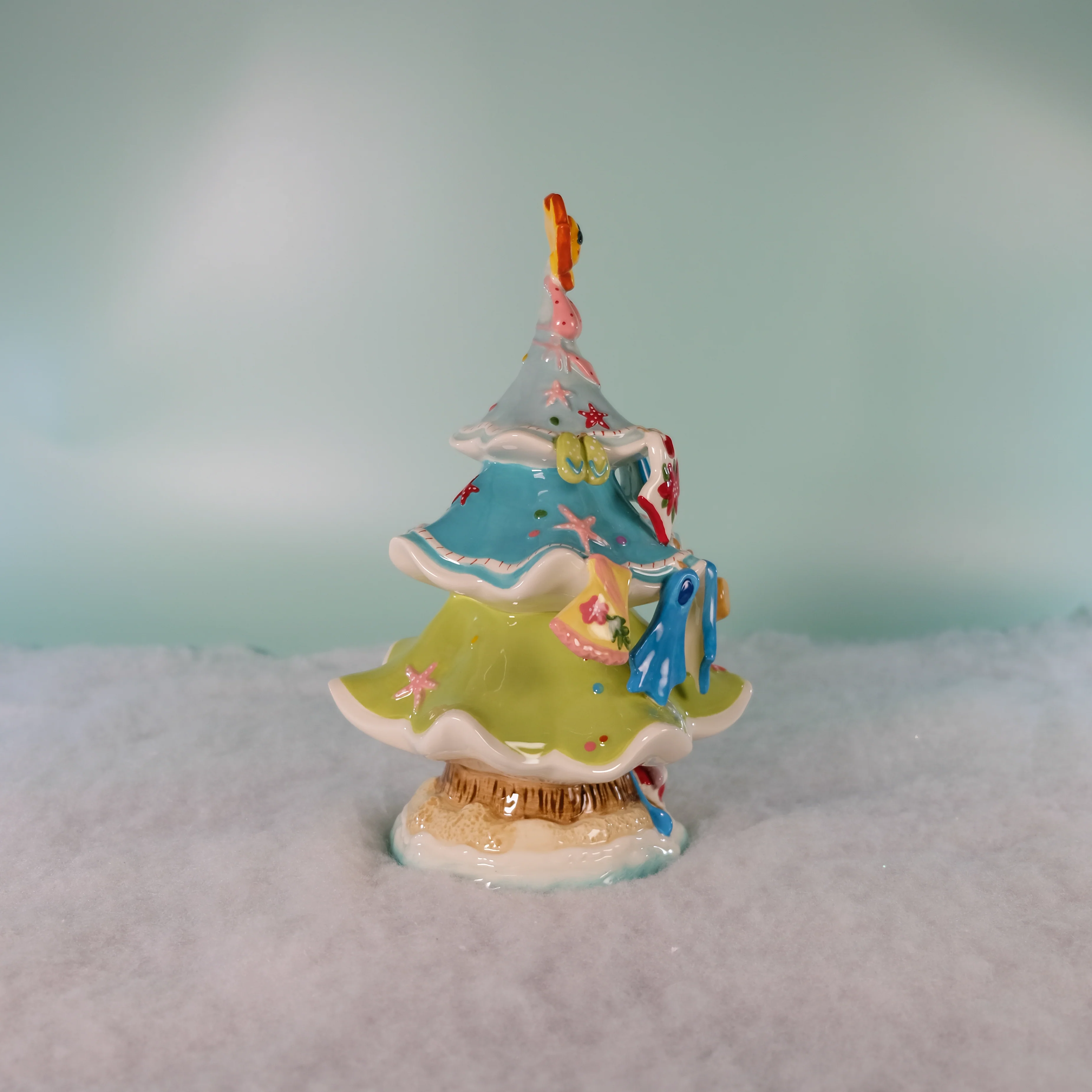 Christmas Beach Tree Figurine - Image 4