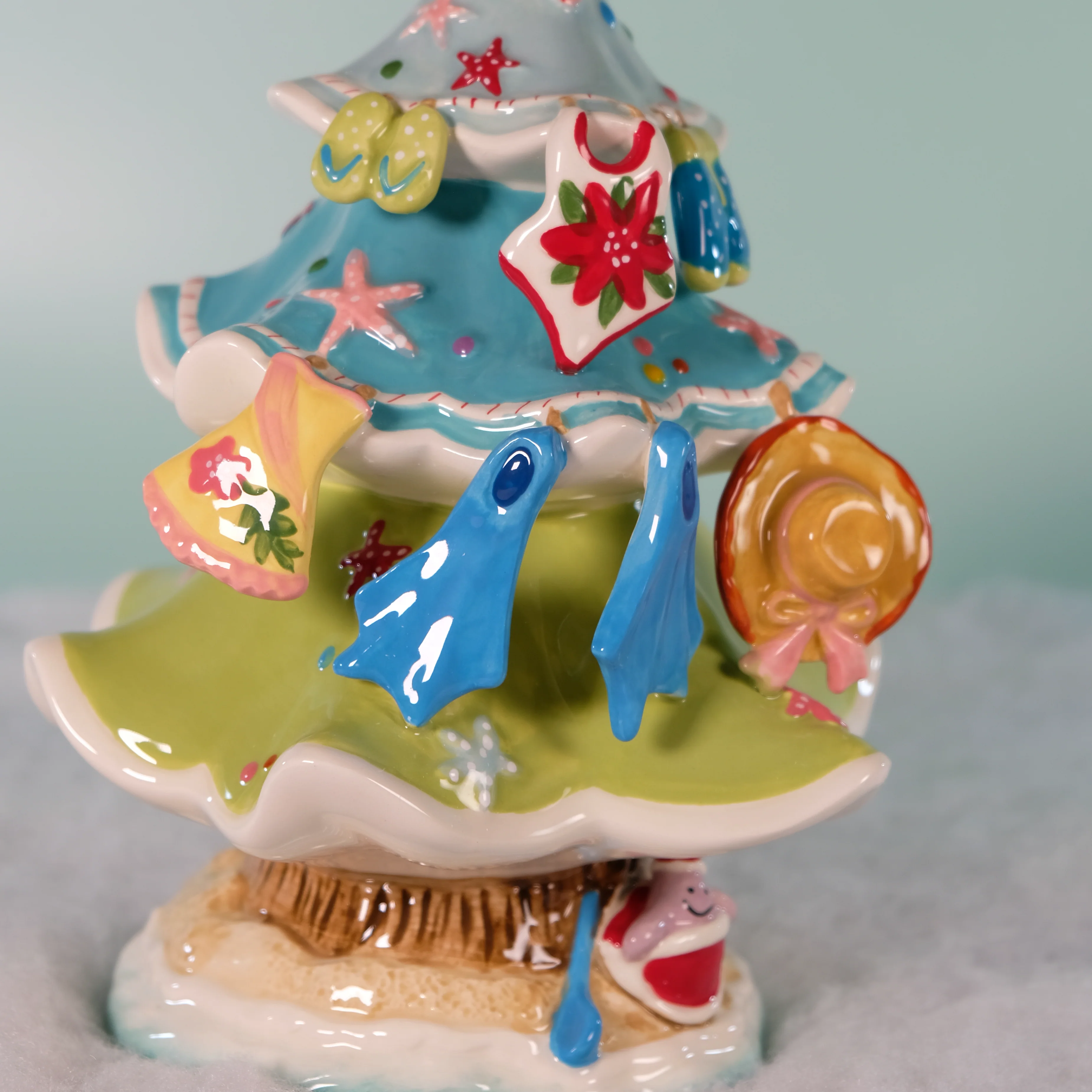 Christmas Beach Tree Figurine - Image 5