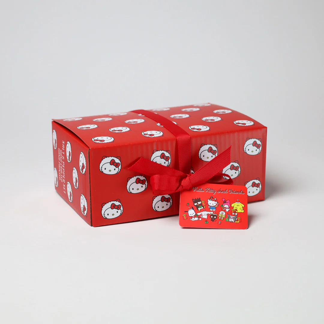 Hello Kitty and Cinnamoroll Ornament Set - Image 3