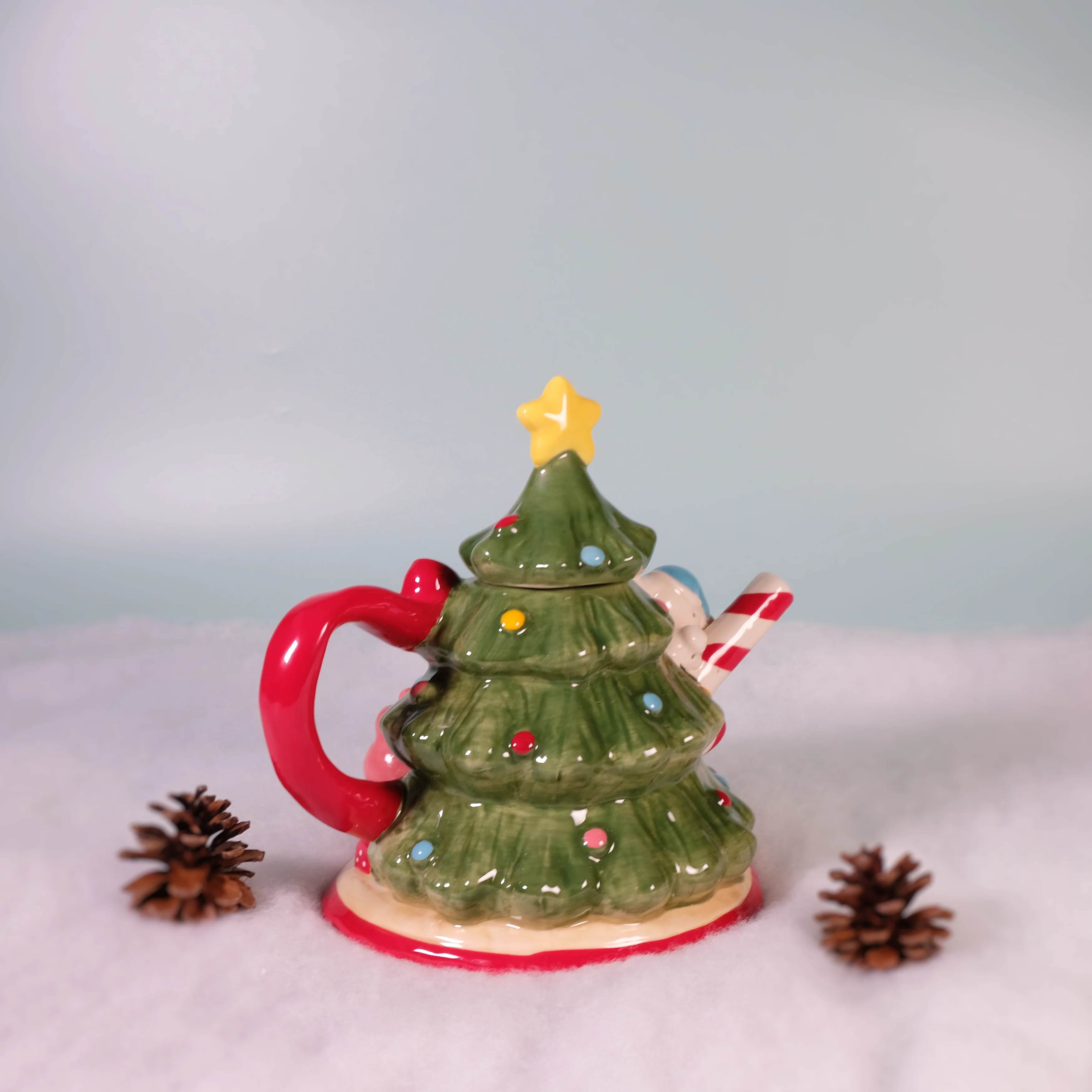Hello Kitty and Friends Holiday Tree Teapot - Image 4