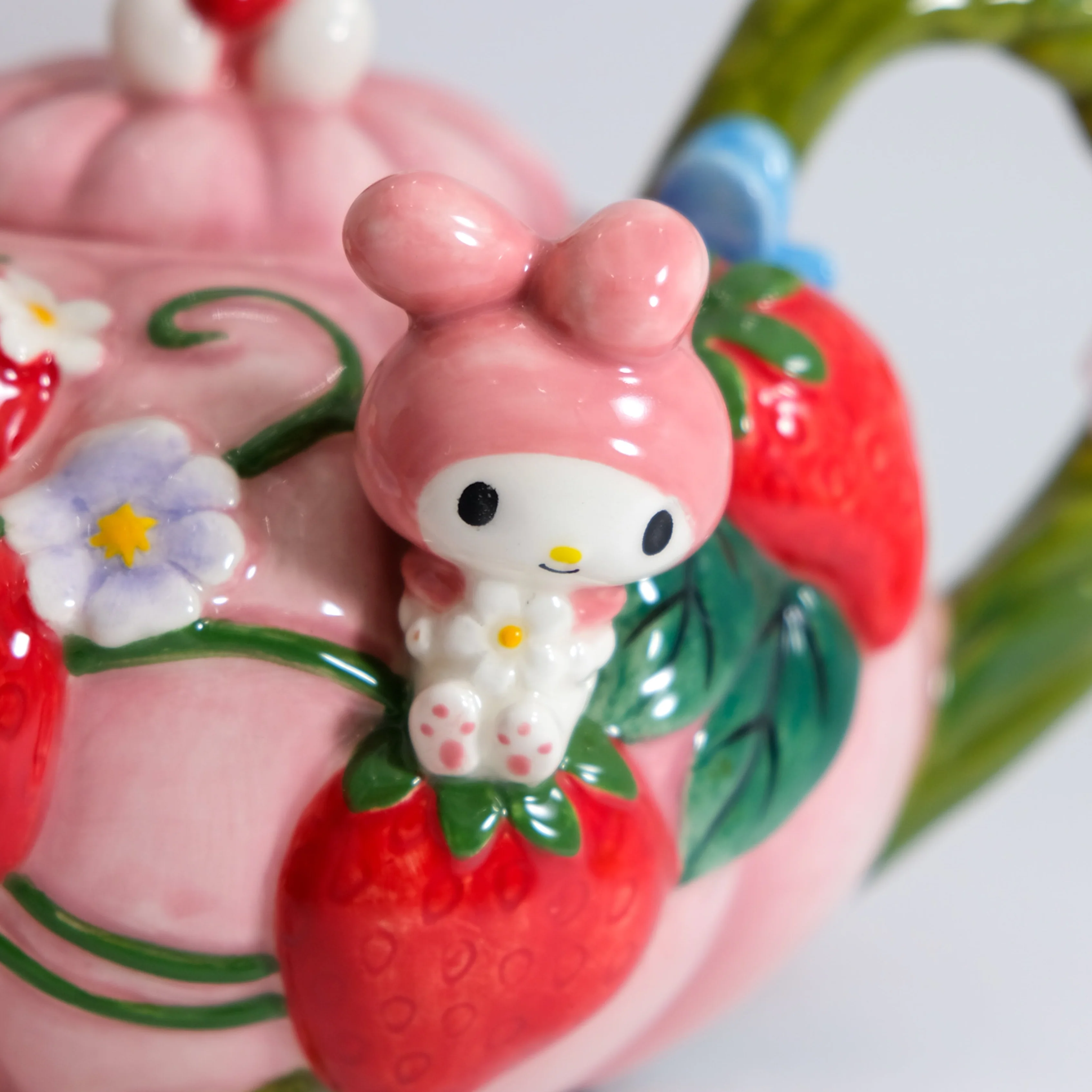 Hello Kitty and My Melody Strawberry Tea Pot - Image 5