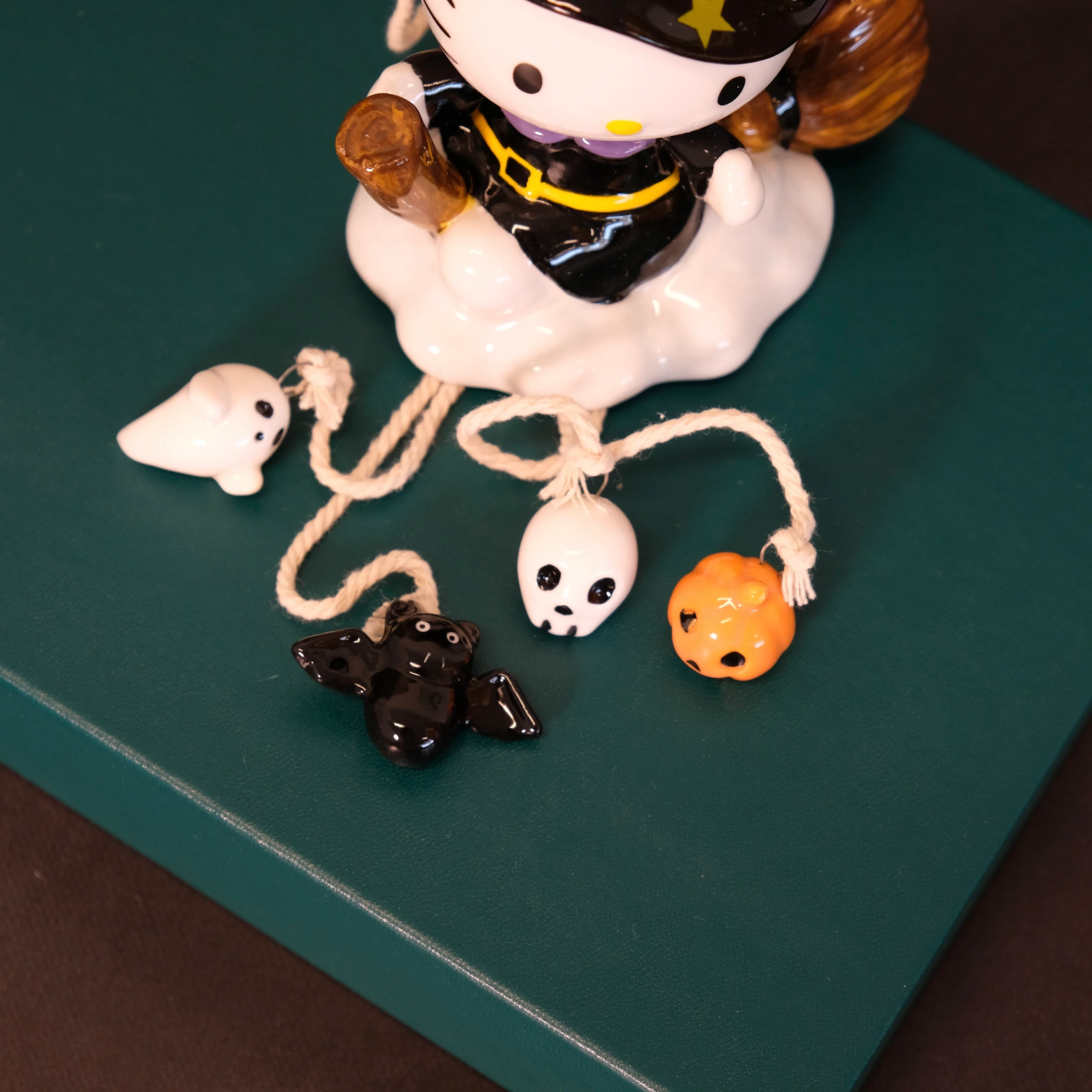 Hello Kitty Witch Charm Wind Chime - Image 5