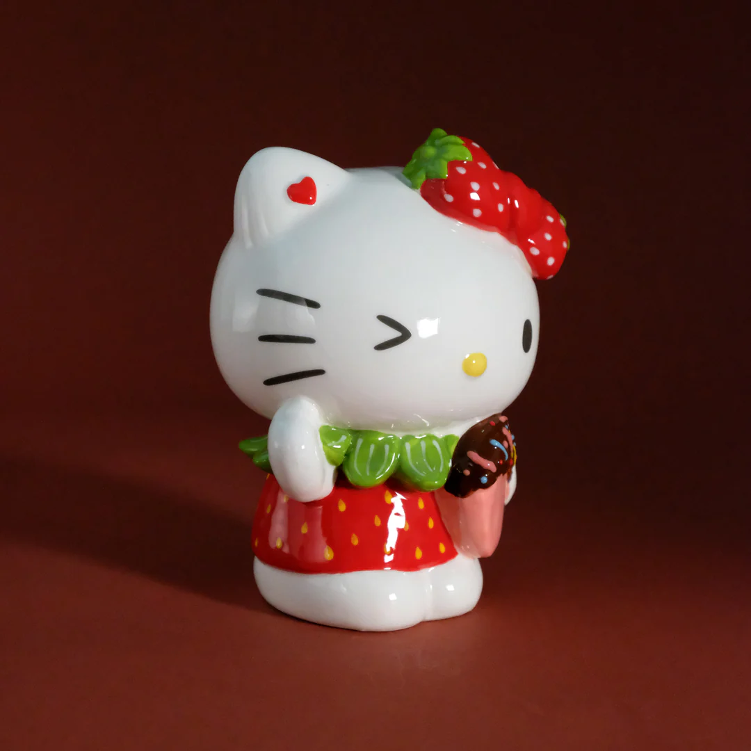 Hello Kitty with Heart Figurine - Image 3
