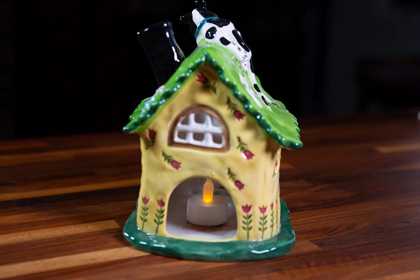 Lazy Cat Lounge Candle House - Image 2