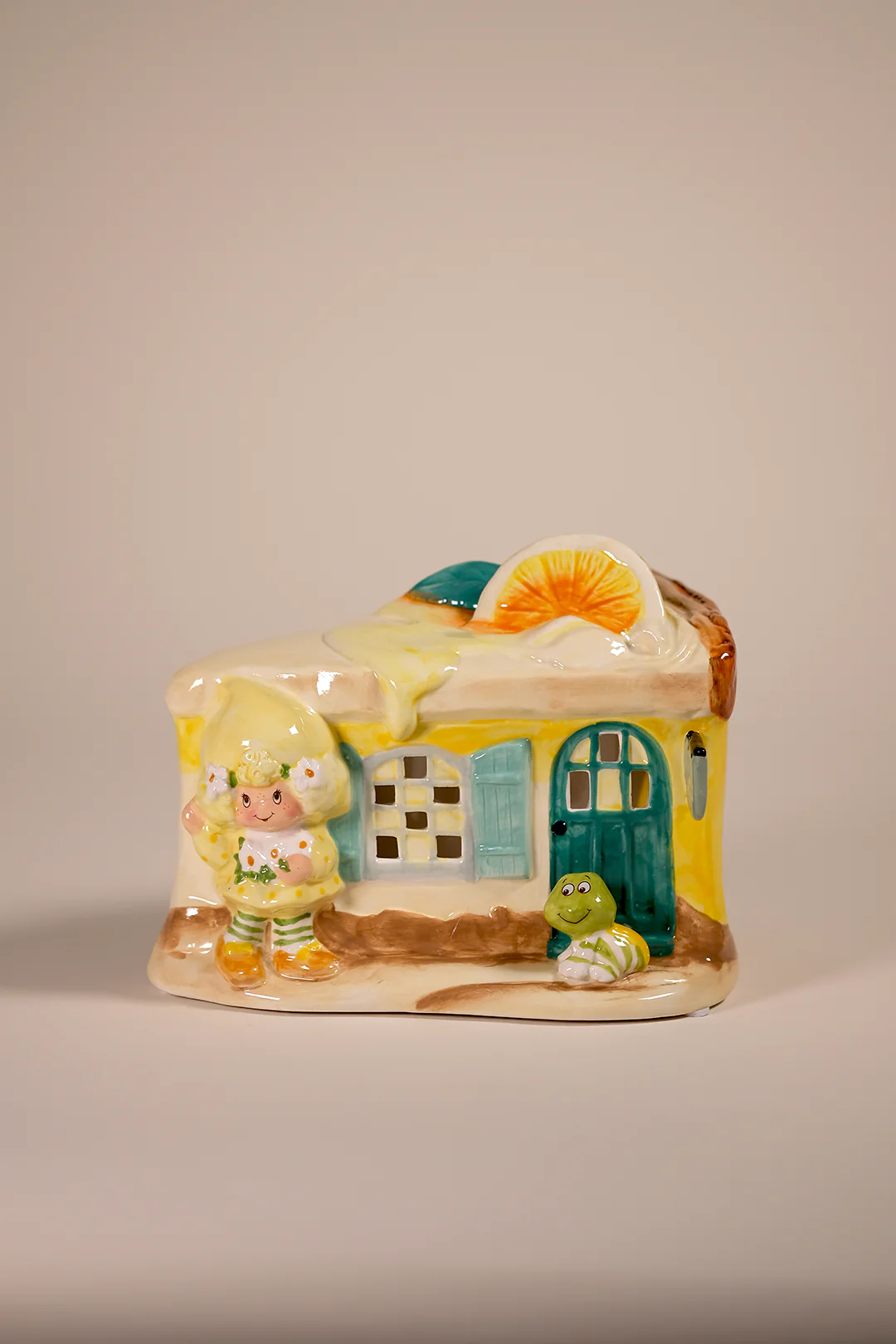 Lemon Meringue Pie Candle House - Image 2