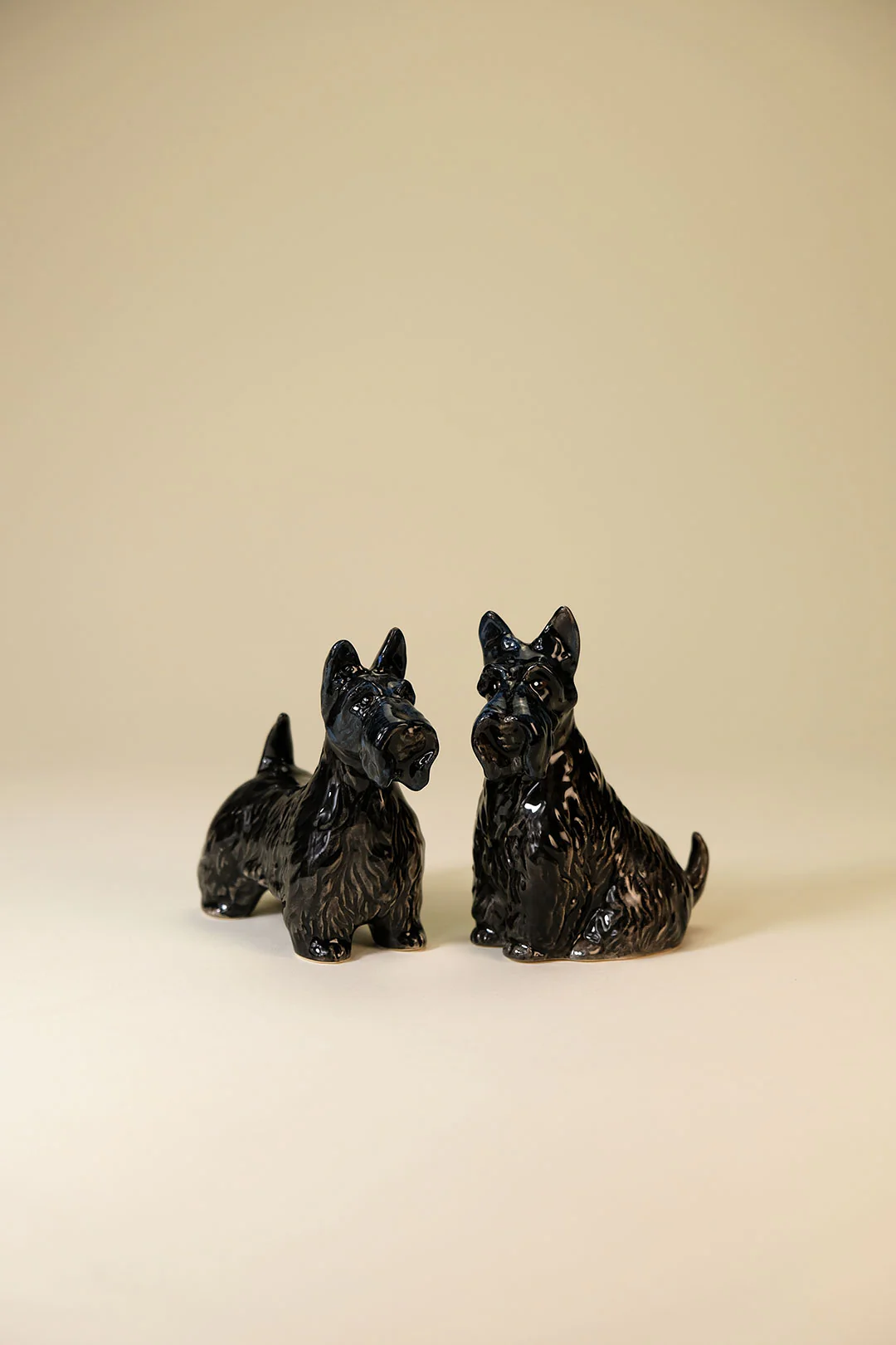 Ozzy Scottie Dog S&P Set