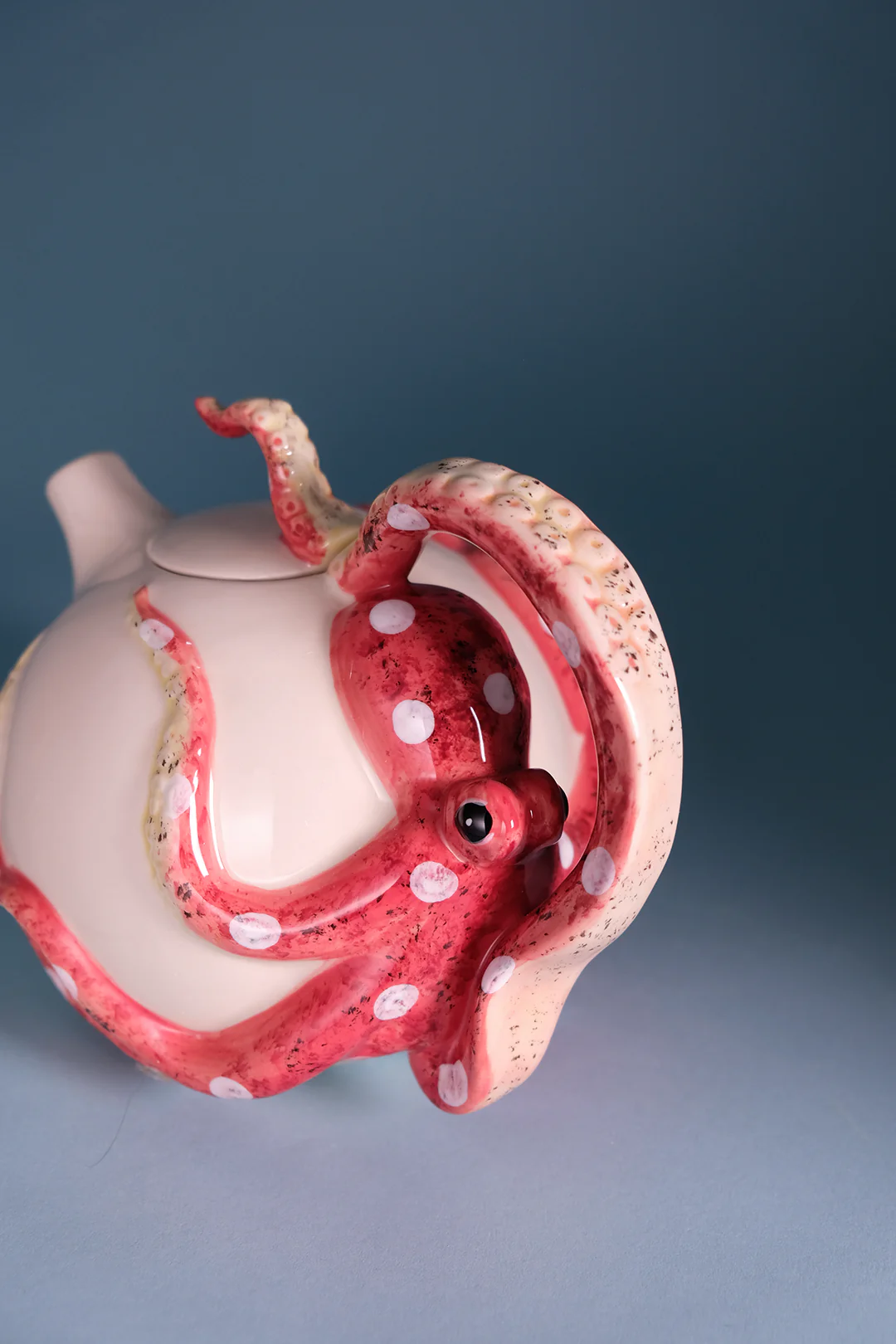 Red Circular Octopus Teapot - Image 6