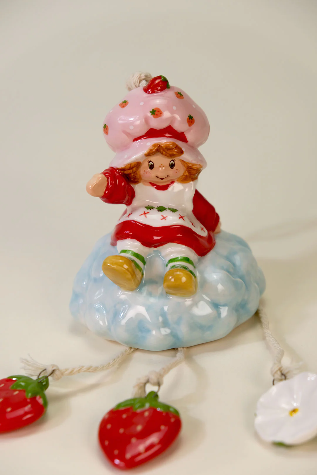 Strawberry Shortcake Glide on a Cloud Wind Chime - Image 5