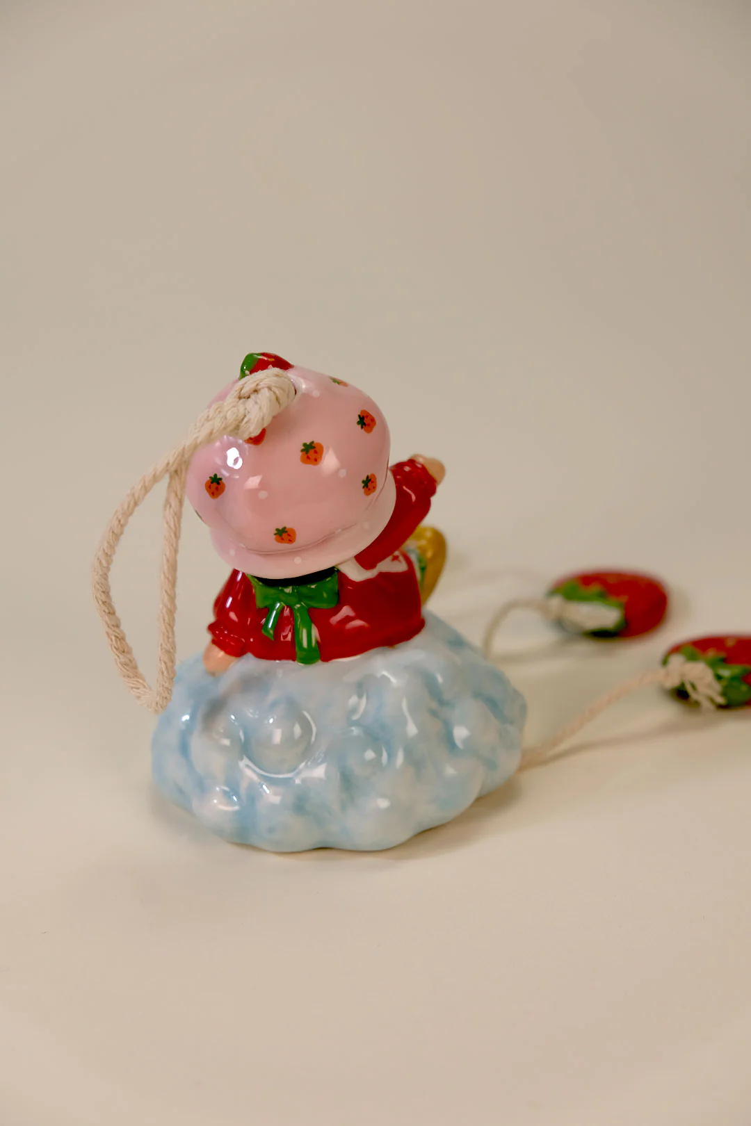 Strawberry Shortcake Glide on a Cloud Wind Chime - Image 6