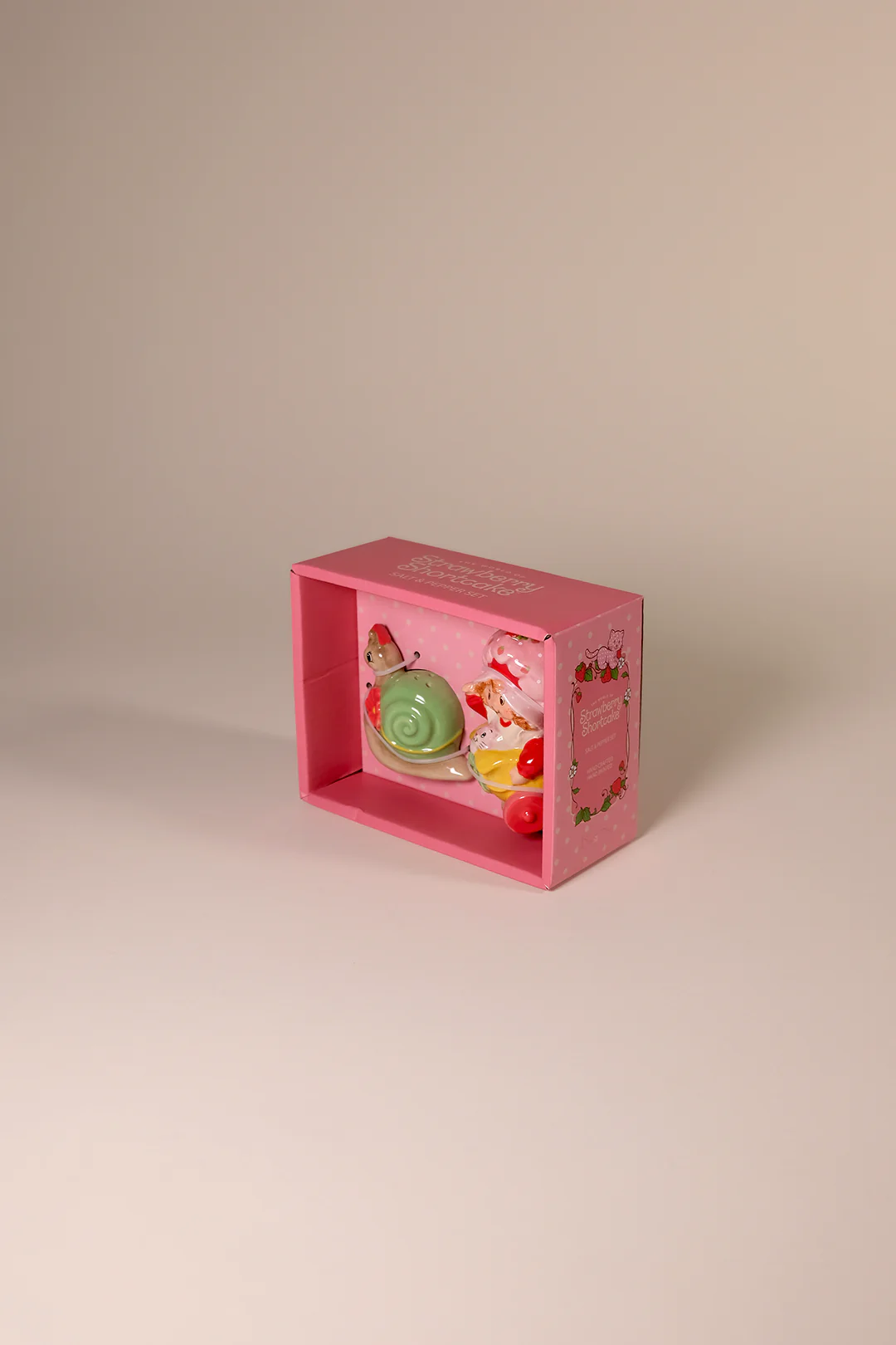 Strawberry Shortcake Snail Sip n' Steep Salt and Pepper Set - Image 2