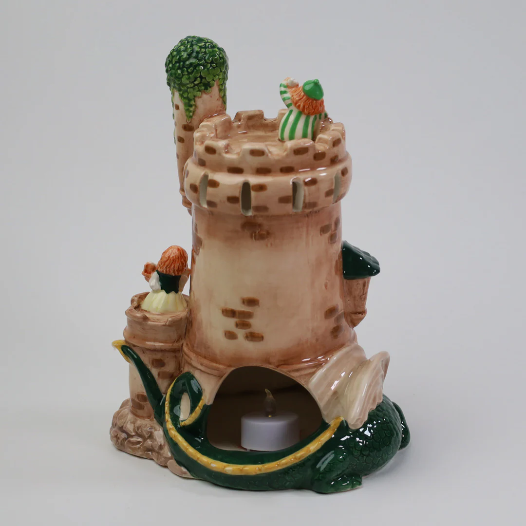 THE SLEEPING DRAGON CASTLE PUB CANDLE HOUSE - Image 2